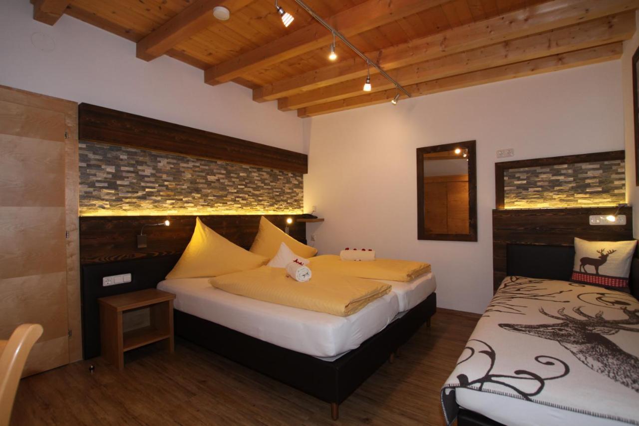 Gaestehaus Alpina Sankt Anton am Arlberg Buitenkant foto