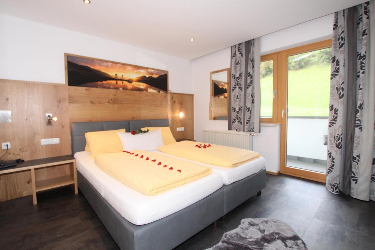 Gaestehaus Alpina Sankt Anton am Arlberg Buitenkant foto