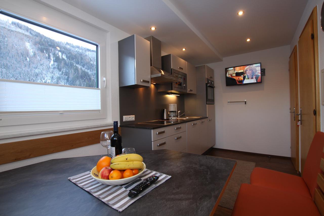 Gaestehaus Alpina Sankt Anton am Arlberg Buitenkant foto