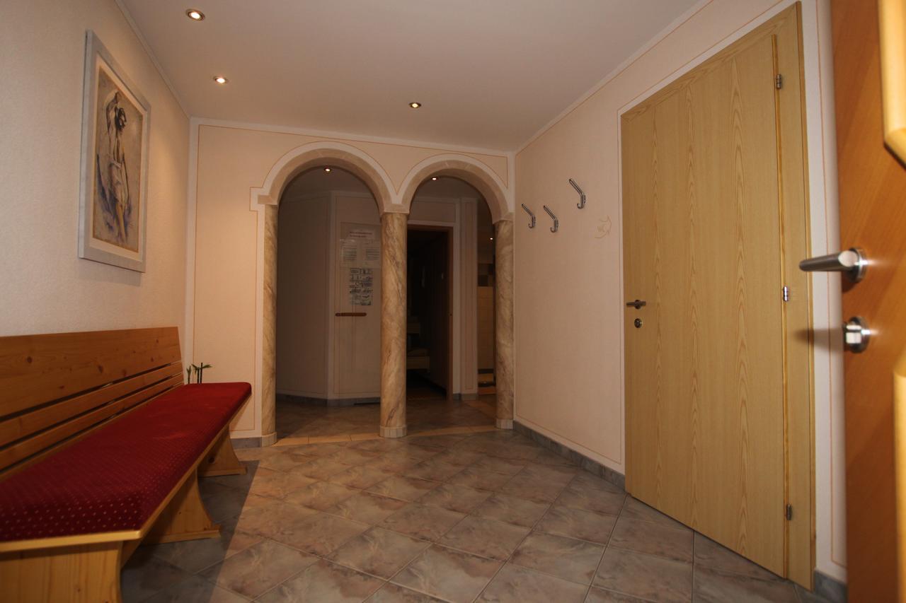 Gaestehaus Alpina Sankt Anton am Arlberg Buitenkant foto